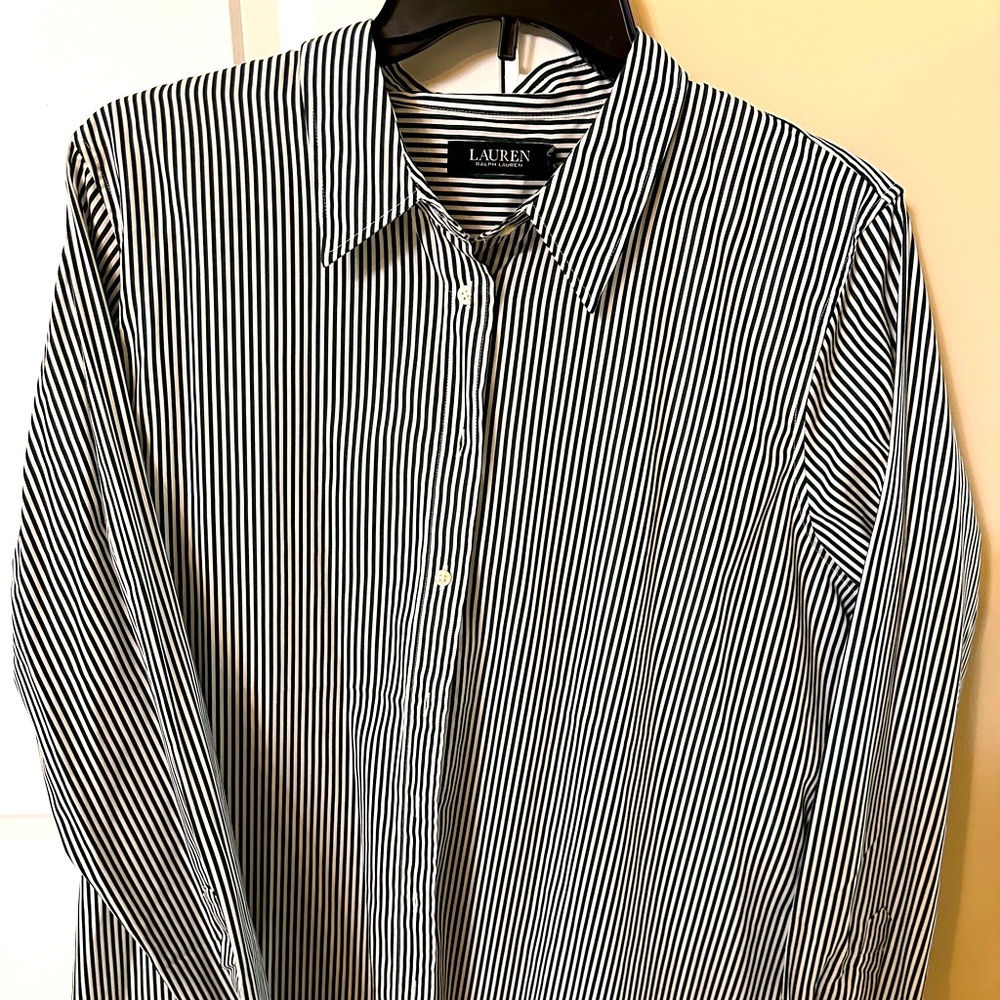 Women’s stripped Ralph Lauren button down. Brand new size XXL. Green and White.